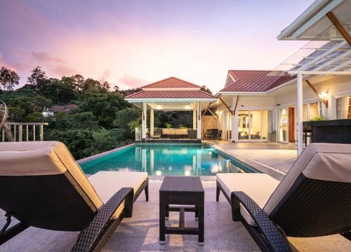 Top Tips for Business Travelers Staying Near Mumbai Airport